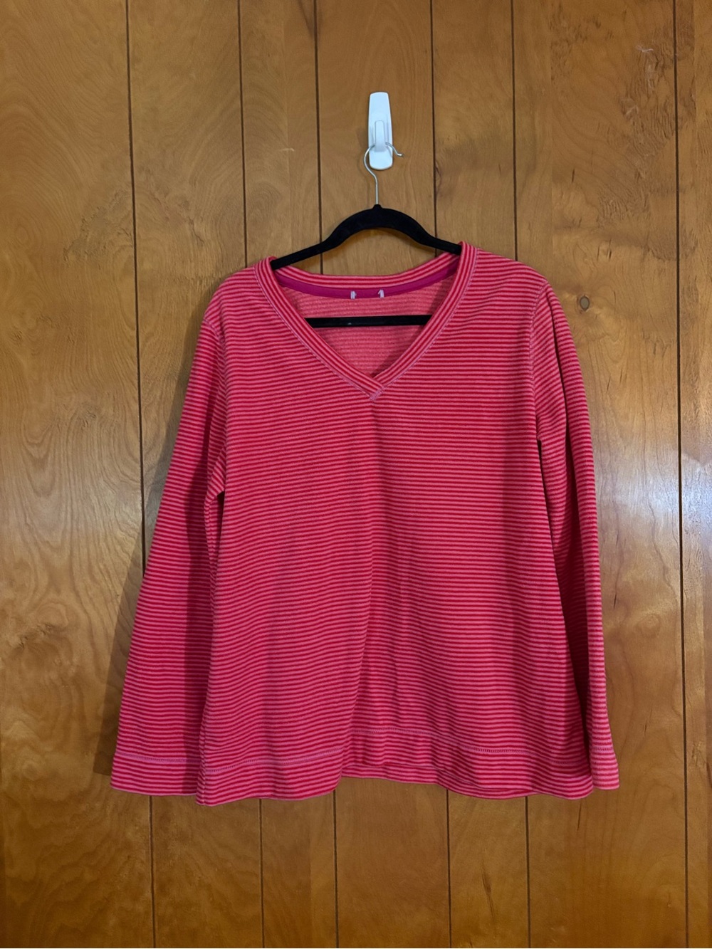 Women's Pink Striped V-Neck Long Sleeve Sweatshirt